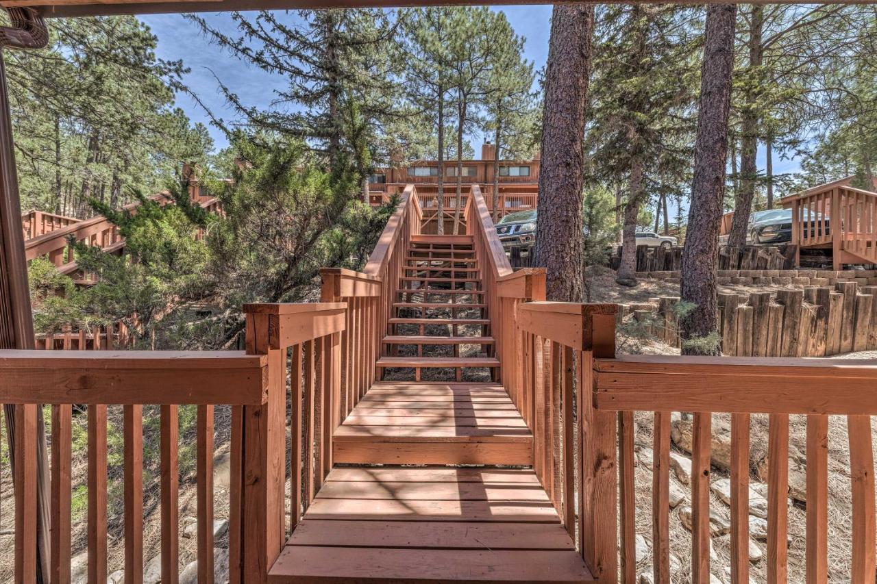 Forested Ruidoso Condo With Deck And Fireplace! Экстерьер фото