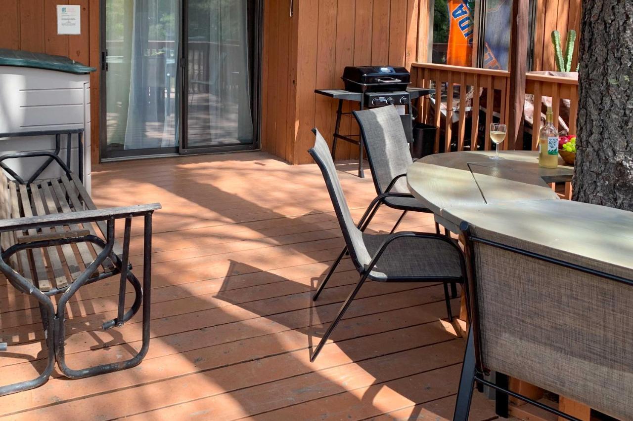 Forested Ruidoso Condo With Deck And Fireplace! Экстерьер фото